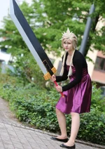 Cosplay-Cover: Cloud Strife [Seidenkleid]