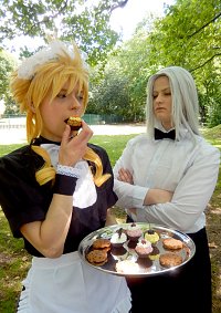 Cosplay-Cover: Cloud Strife (Maid/ Fanart)