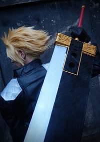 Cosplay-Cover: Cloud Strife (G-Bike)