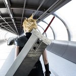 Cosplay: Cloud Strife FF7 REMAKE