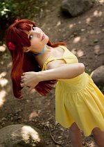 Cosplay-Cover: Asuka Langley Soryu (gelbes Kleid)