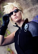 Cosplay-Cover: Cloud Strife [AdventChildren]