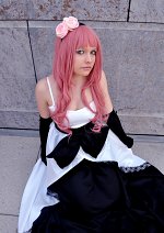 Cosplay-Cover: Luka Megurine (Camellia)