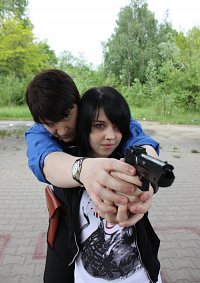 Cosplay-Cover: Gwen Cooper (Shooting Range Outfit)