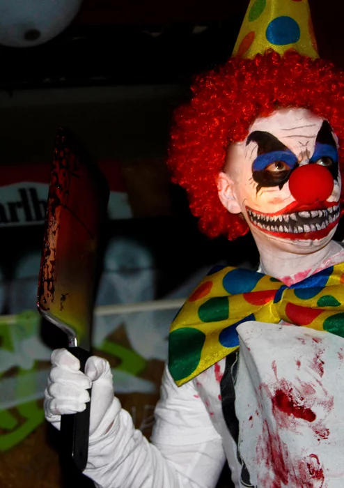 Cosplay-Cover: Clown