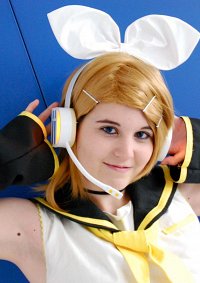 Cosplay-Cover: Kagamine Rin