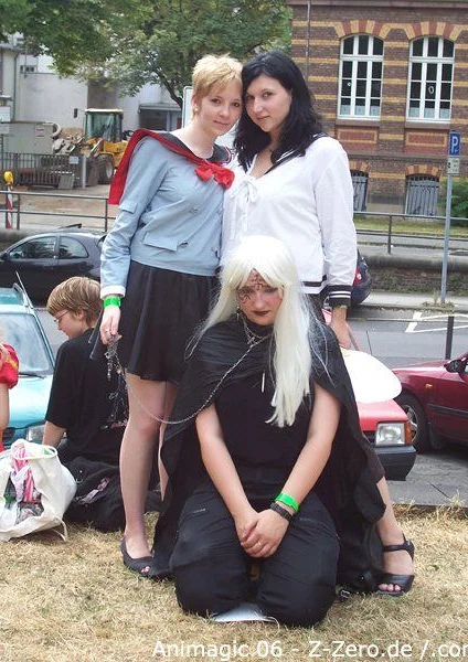 Cosplay-Cover: Schuluniform IA