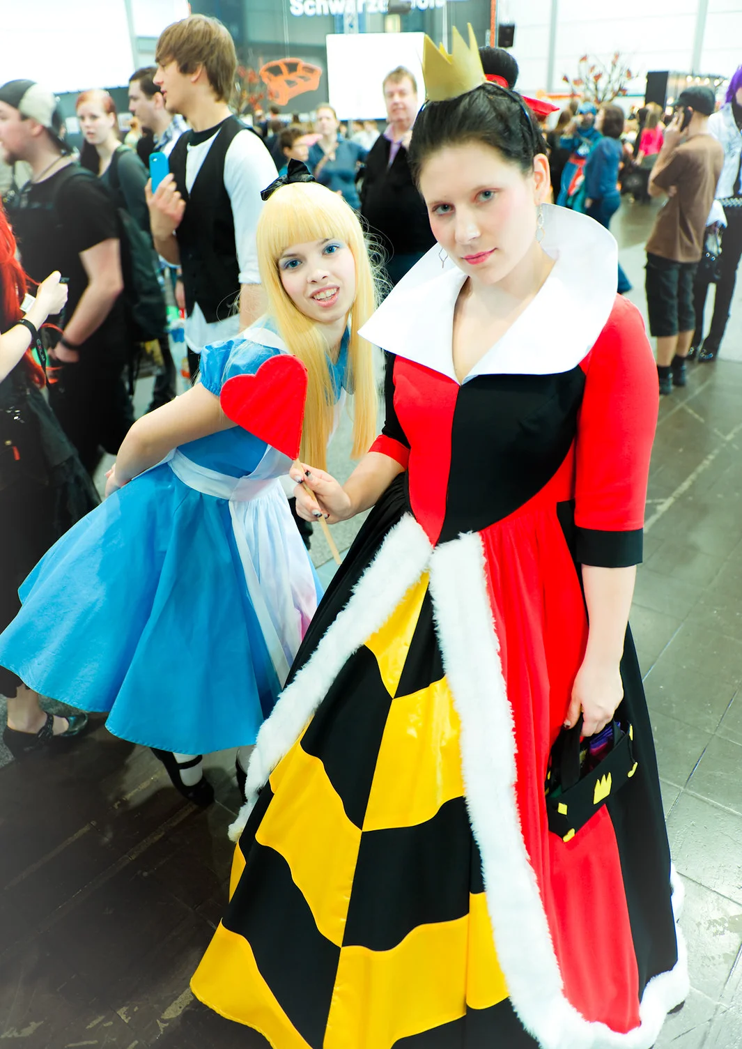 Cosplay-Cover: Herzkönigin