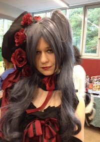 Cosplay-Cover: Ciel Phantomhive (Red Ballgown)