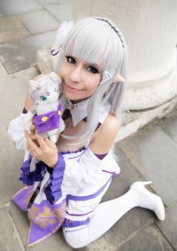 Cosplay-Cover: Emilia