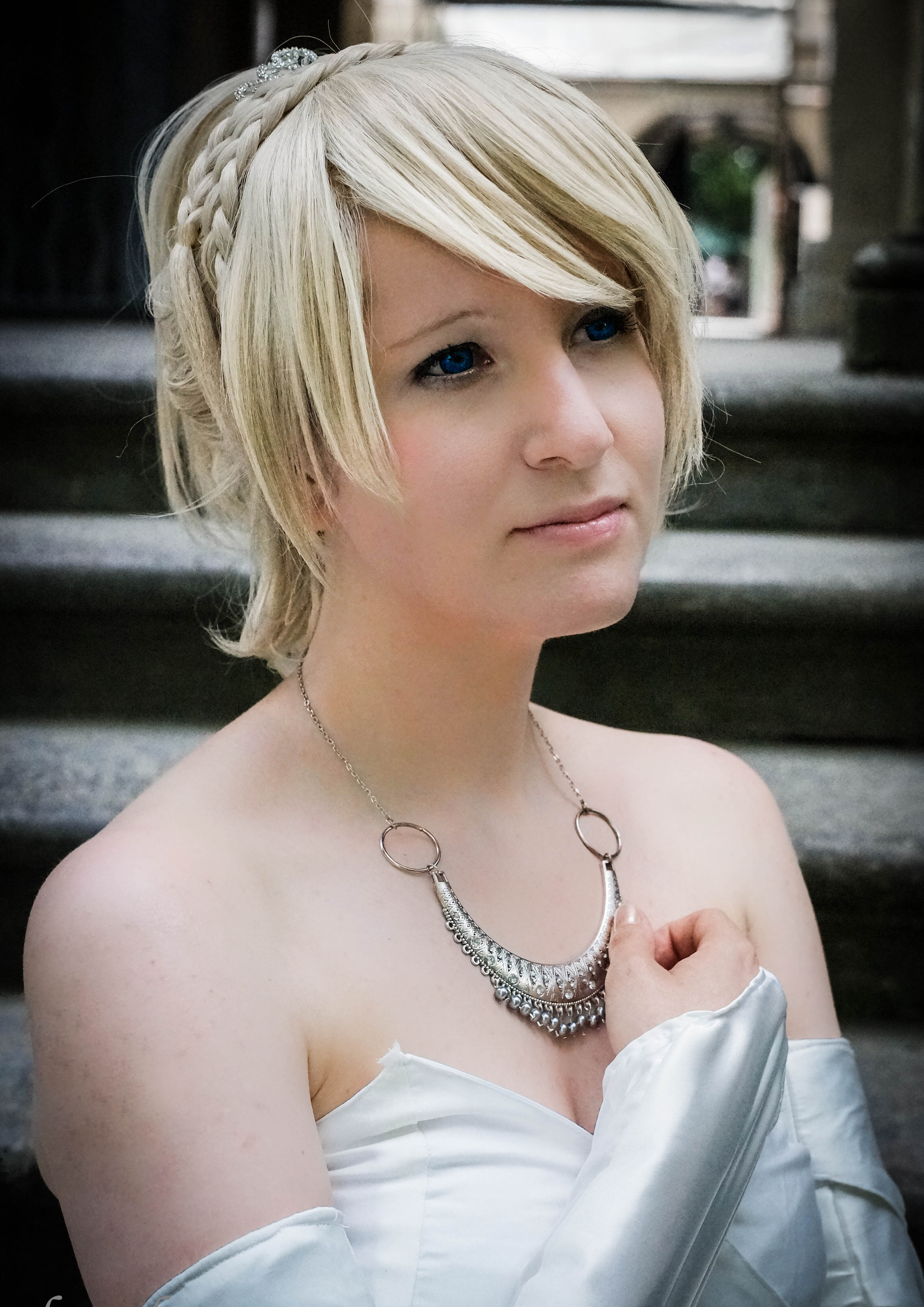 Cosplay-Cover: Lunafreya - Wedding Dress