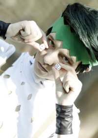 Cosplay-Cover: Rohan Kishibe [cee-lo outfit]