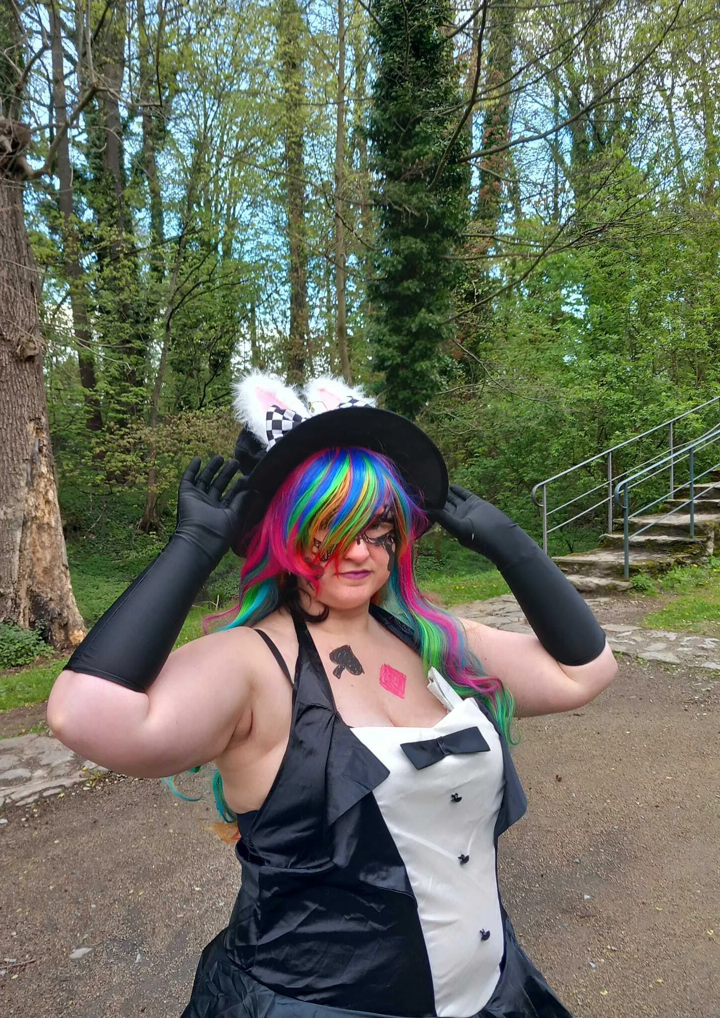 Cosplay-Cover: Verrückte Märzhäsin
