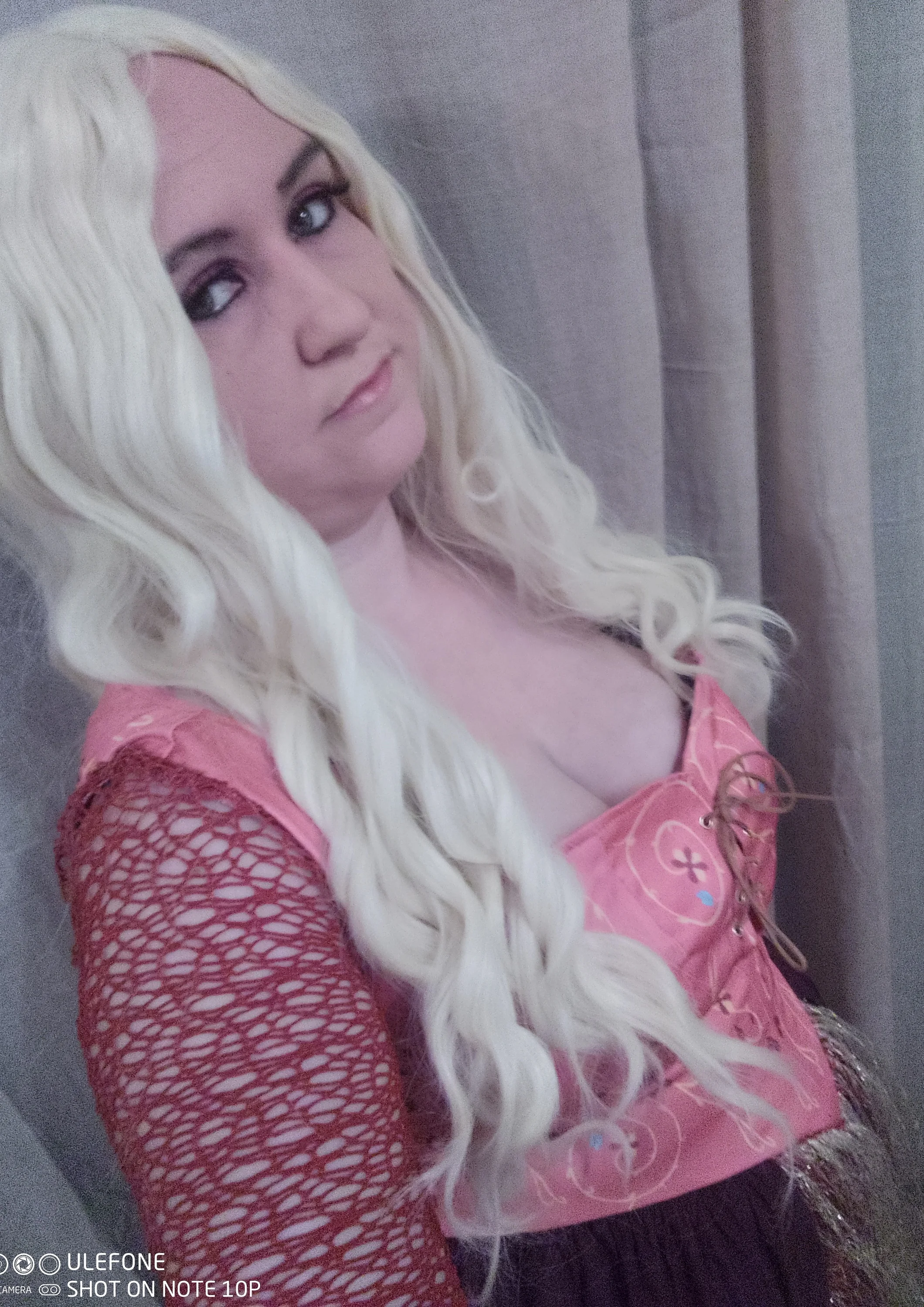 Cosplay-Cover: Sarah Sanderson