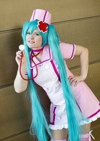 Cosplay-Cover: Hatsune Miku (Love Colored Ward)