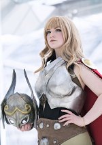 Cosplay-Cover: Lady Thor