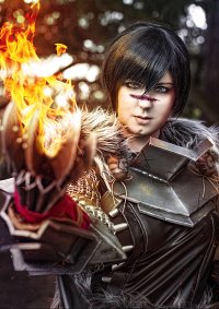 Cosplay-Cover: Marian Hawke [Champion]