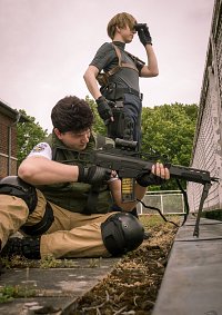 Cosplay-Cover: Chris Redfield (Resident Evil 1)