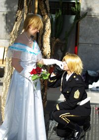 Cosplay-Cover: Arthur Kirkland (Weddingdress)