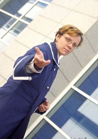 Cosplay-Cover: Roderich Edelstein (Österreich blaue Uniform)