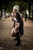 Cosplay-Cover: Female Ezio Auditore da Firenze