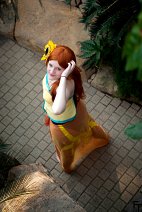 Cosplay-Cover: Leona [Pool Party]