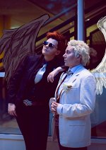 Cosplay-Cover: Aziraphale [Prom Night]