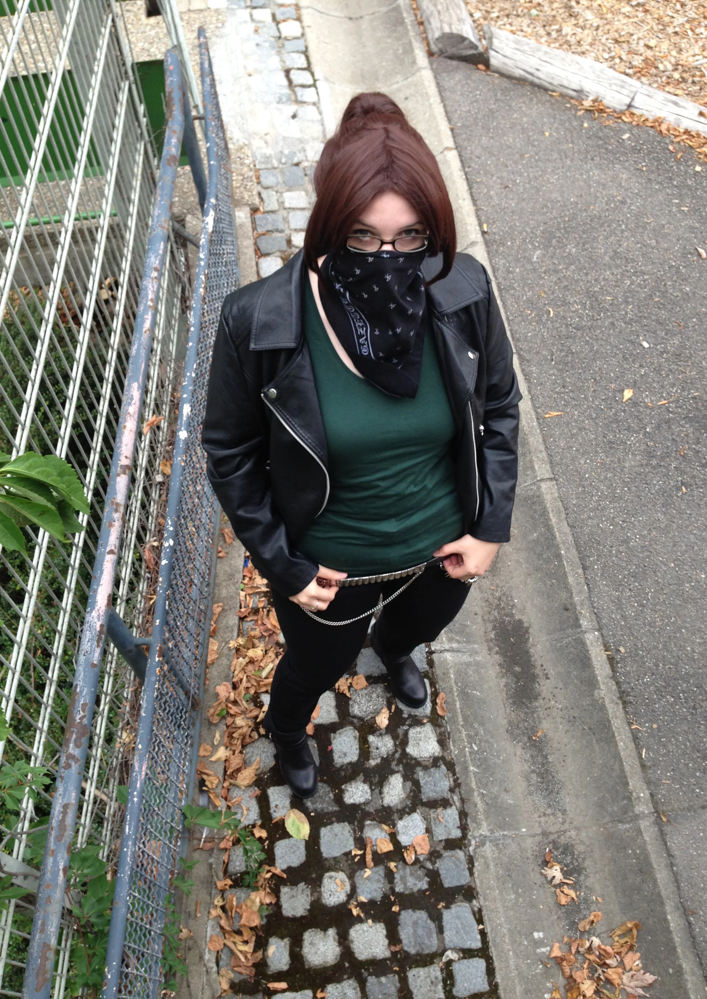 Cosplay-Cover: Hanji Zoe - Rockerin