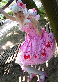 Cosplay-Cover: Hello Kitty "Lolita Style"