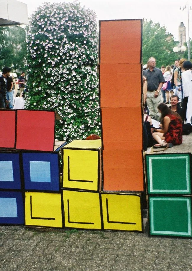 Cosplay-Cover: grüner Tetris-Stein