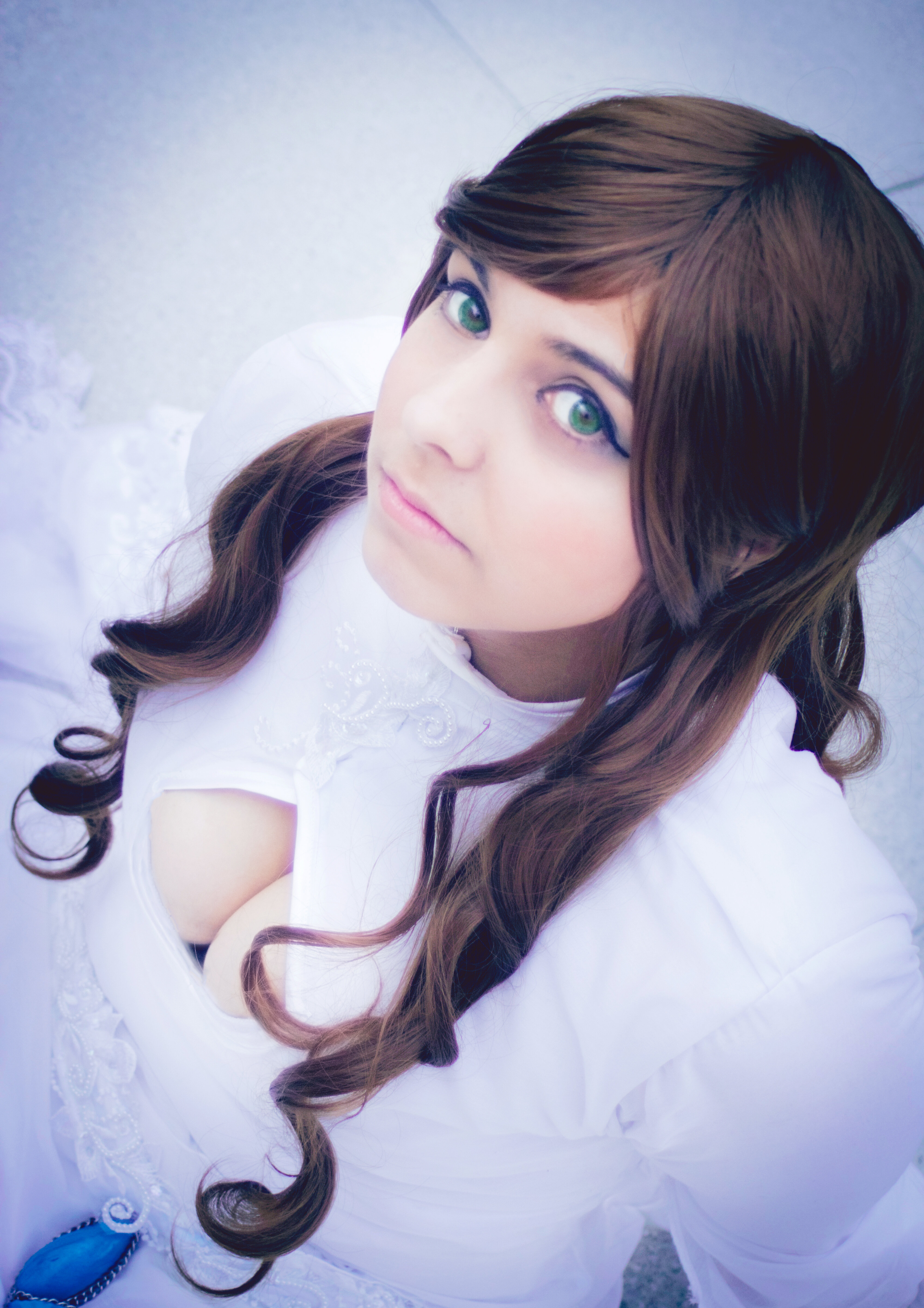 Cosplay-Cover: Talia Al Ghul [white dress]