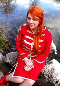Cosplay-Cover: Orihime Inoue [Red Military Dress]