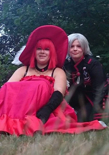 Cosplay-Cover: Madame Red