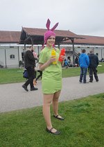 Cosplay-Cover: Louise Belcher (Bob
