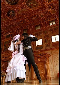 Cosplay-Cover: Ciel Phantomhive (Ballkleid)